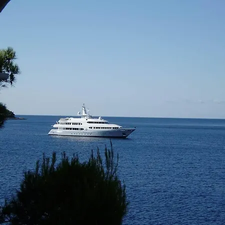 Beachfront In Tri Porte, With Sea View, Terrace, Air Conditioning, Wifi 5208-2 *