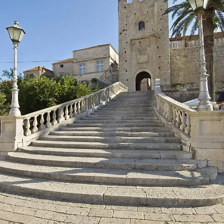 Beachfront In Tri Porte, With Sea View, Terrace, Air Conditioning, Wifi 5208-2