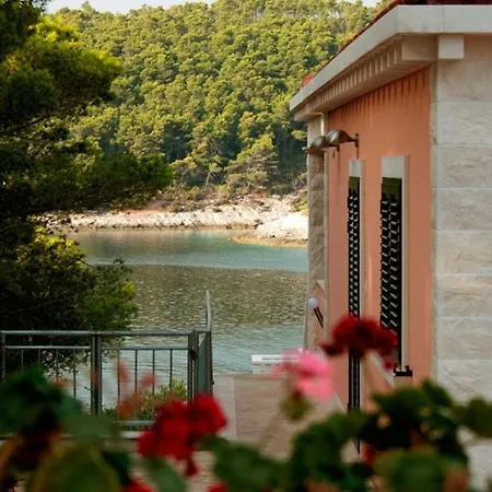 Beachfront In Tri Porte, With Sea View, Terrace, Air Conditioning, Wifi 5208-2 *