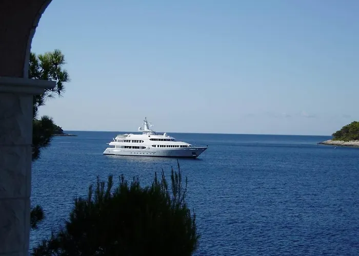 Beachfront In Tri Porte, With Sea View, Terrace, Air Conditioning, Wifi 5208-2 *