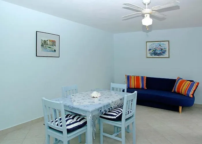 Apartment Beachfront In Tri Porte, With Sea View, Terrace, Air Conditioning, Wifi 5208-2