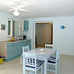 Beachfront In Tri Porte, With Sea View, Terrace, Air Conditioning, Wifi 5208-2