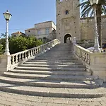 Beachfront In Tri Porte, With Sea View, Terrace, Air Conditioning, Wifi 5208-2