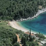 Apartment Beachfront In Tri Porte, With Sea View, Terrace, Air Conditioning, Wifi 5208-2 *