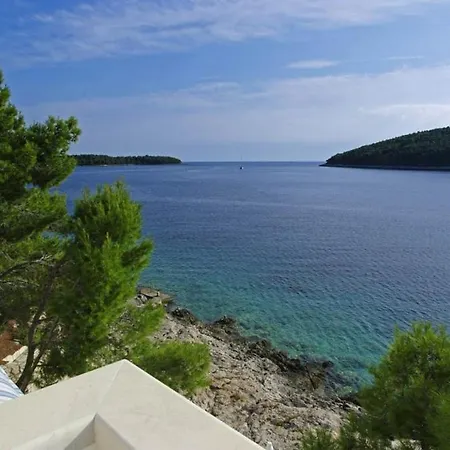 Beachfront In Tri Porte, With Sea View, Terrace, Air Conditioning, Wifi 5208-2