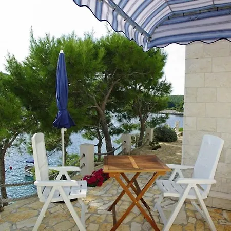 Beachfront In Tri Porte, With Sea View, Terrace, Air Conditioning, Wifi 5208-2 *