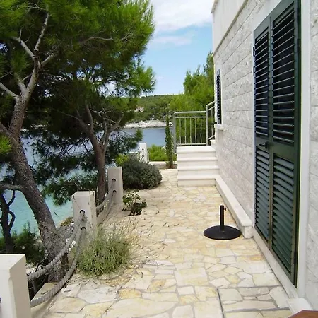 Beachfront In Tri Porte, With Sea View, Terrace, Air Conditioning, Wifi 5208-2