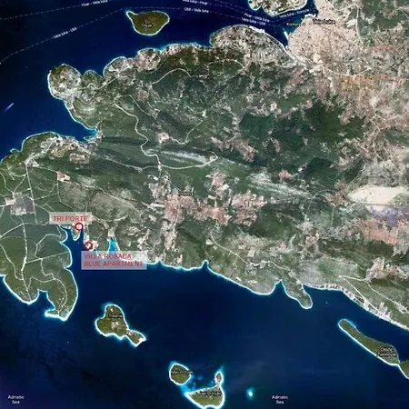 Beachfront In Tri Porte, With Sea View, Terrace, Air Conditioning, Wifi 5208-2 *