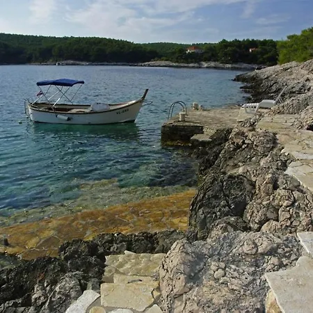 Beachfront In Tri Porte, With Sea View, Terrace, Air Conditioning, Wifi 5208-2 *