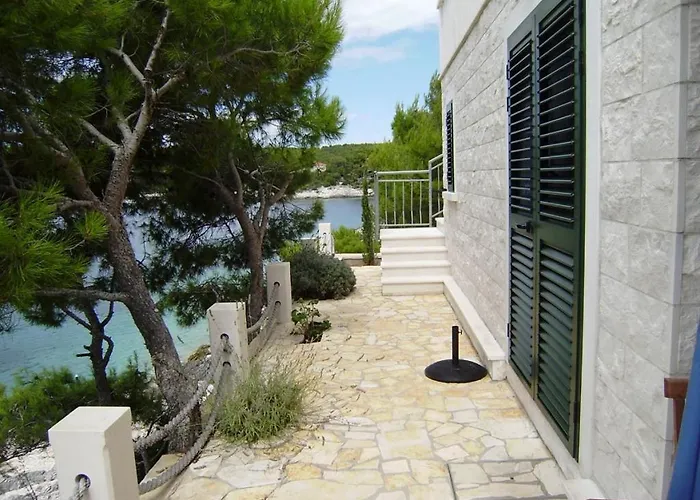 Beachfront In Tri Porte, With Sea View, Terrace, Air Conditioning, Wifi 5208-2