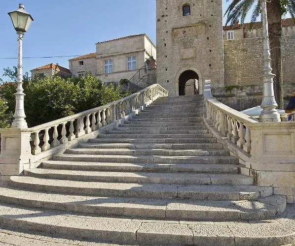 Beachfront In Tri Porte, With Sea View, Terrace, Air Conditioning, Wifi 5208-2